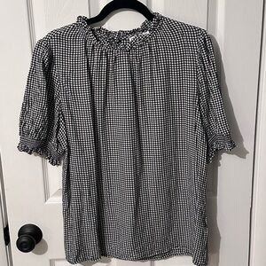 Amazon Essentials Black and White Flutter Sleeve Blouse